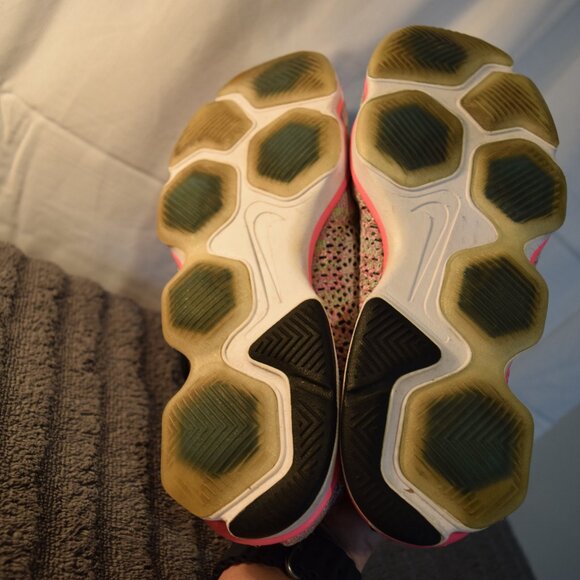 Nike Flyknit Zoom‎ Multi-Color Shoe's - Women's size 8 - Picture 8 of 13